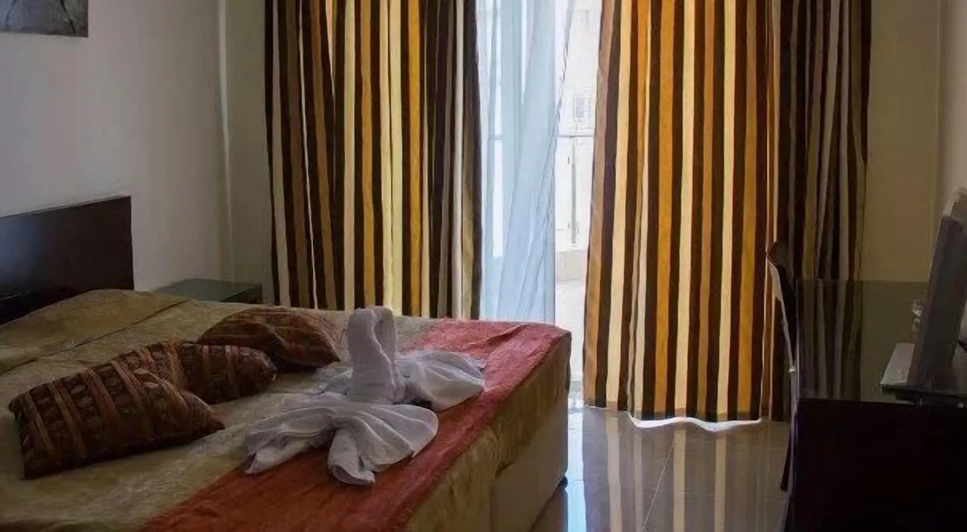 Hanioti Grandotel Отель