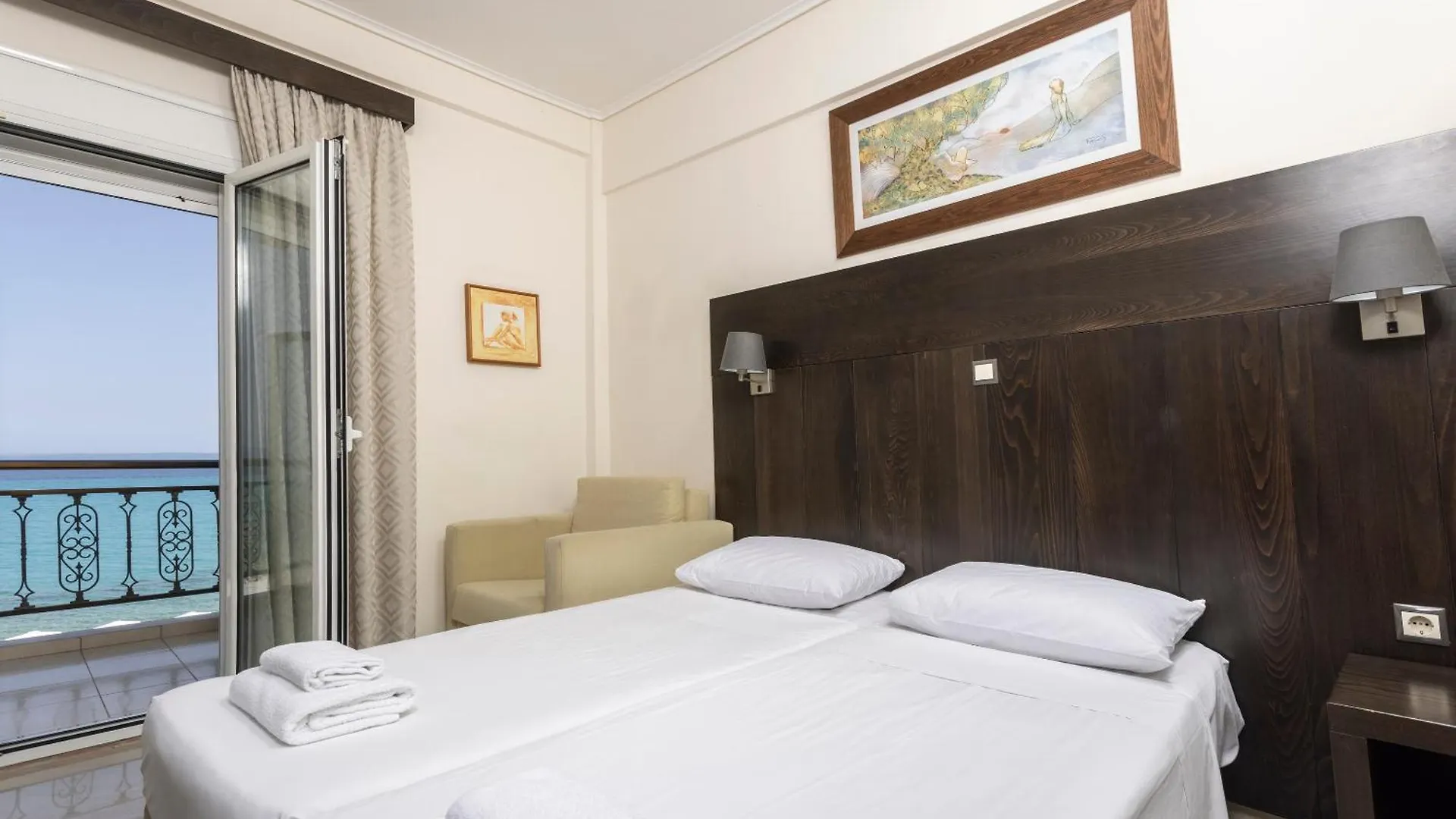 Hanioti Grandotel Отель