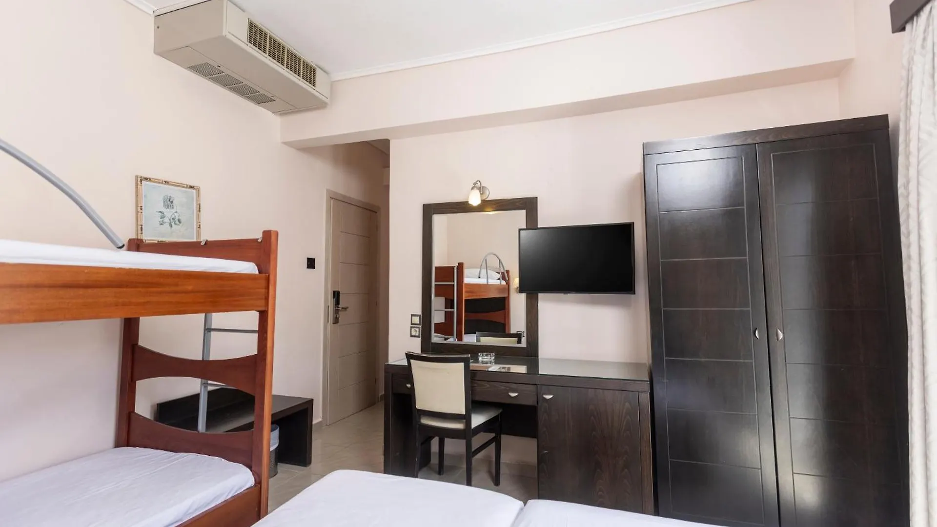 Hanioti Grandotel